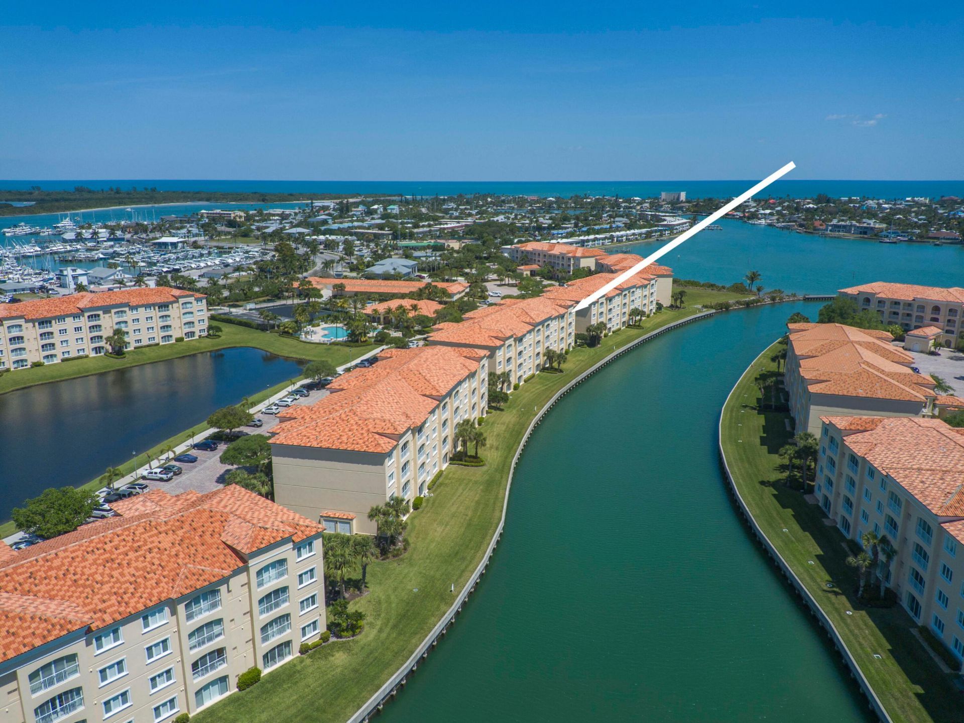 6 Harbour Isle Drive E, Unit Ph01, Fort Pierce, FL 34949 Photo