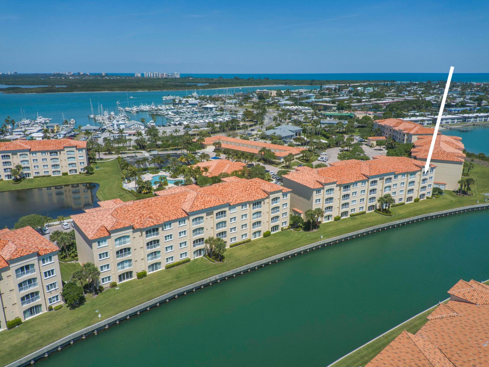 6 Harbour Isle Drive E, Unit Ph01, Fort Pierce, FL 34949 Photo