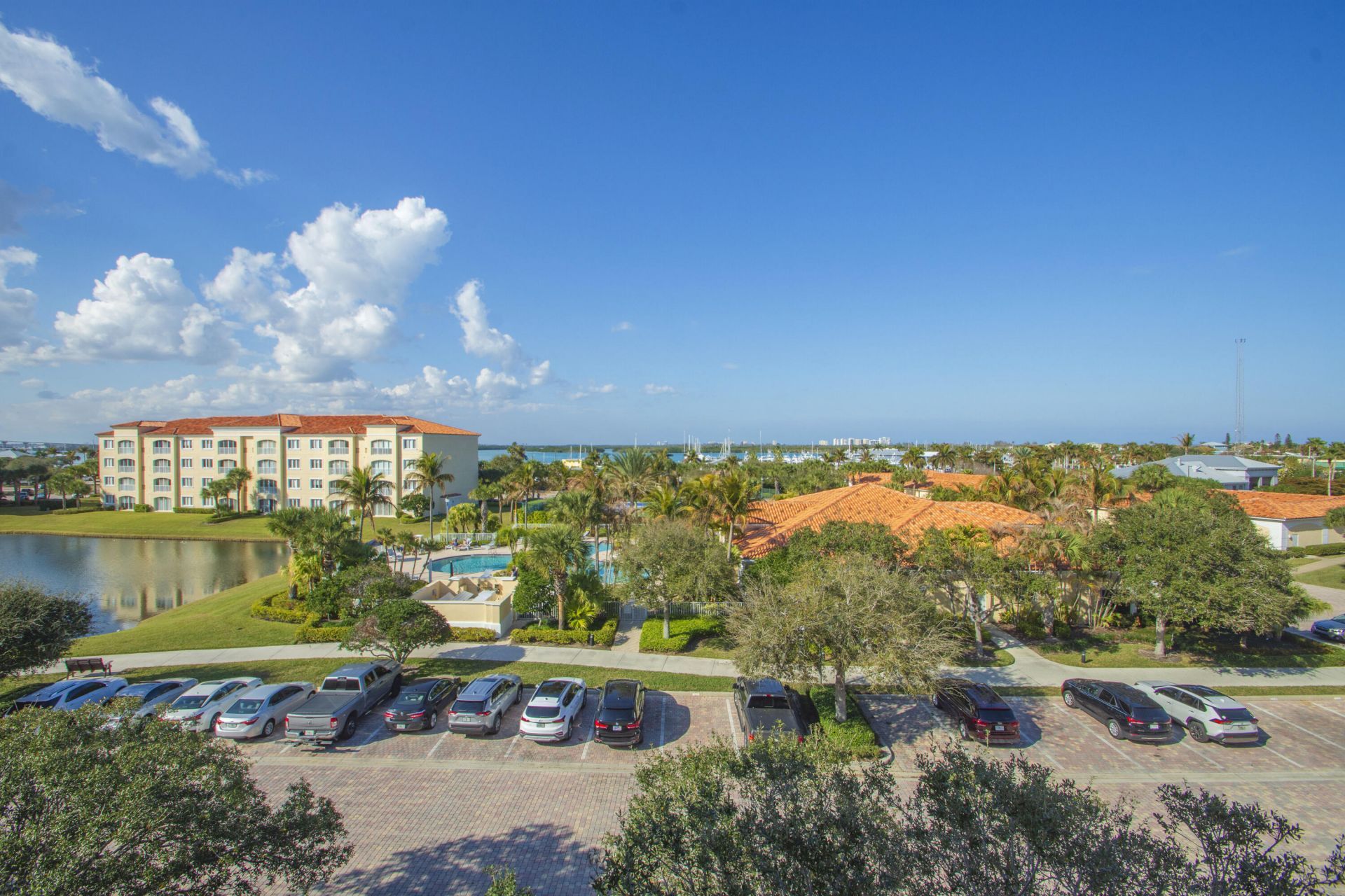 6 Harbour Isle Drive E, Unit Ph01, Fort Pierce, FL 34949 Photo
