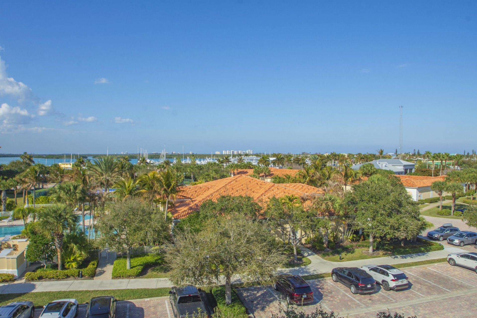6 Harbour Isle Drive E, Unit Ph01, Fort Pierce, FL 34949 Photo