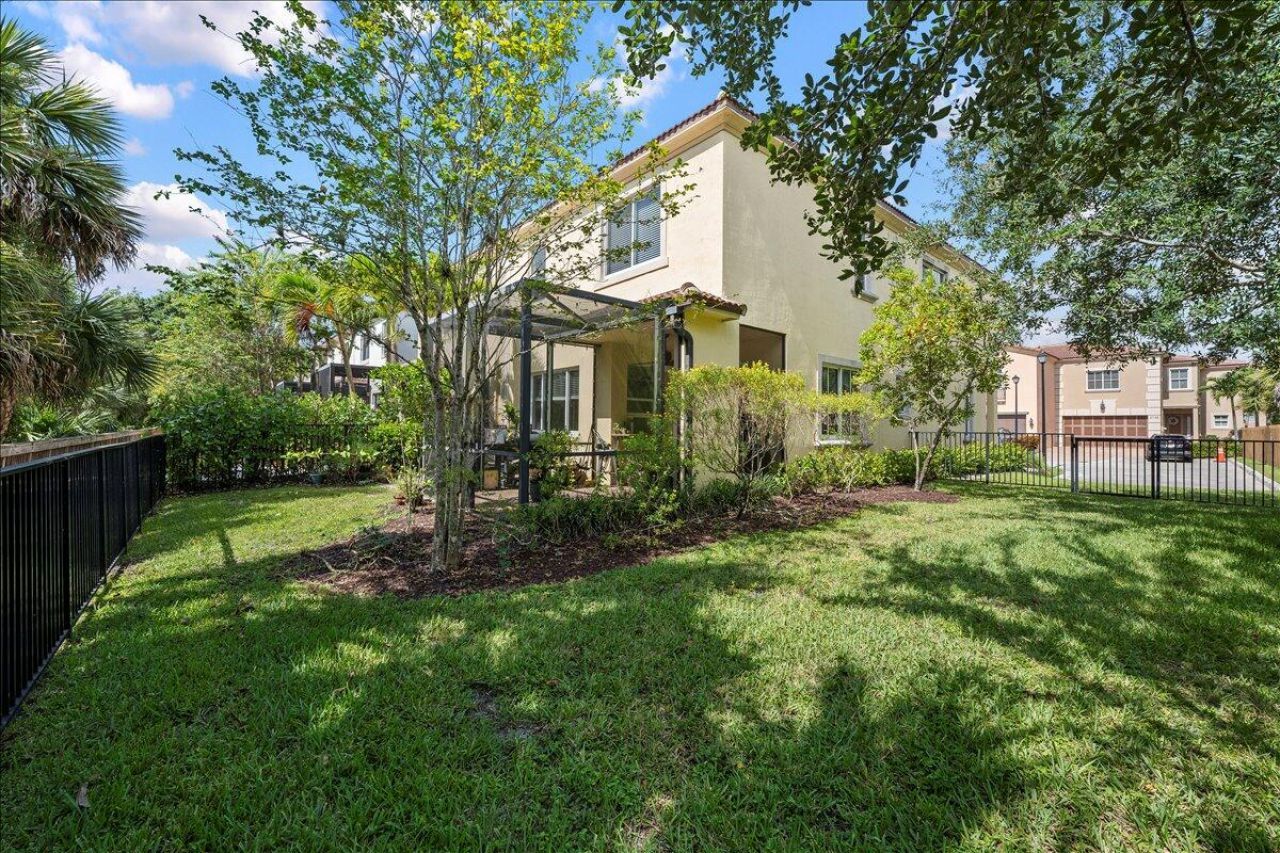 2134 Sabal Tree Court, West Palm Beach, FL 33411 Photo