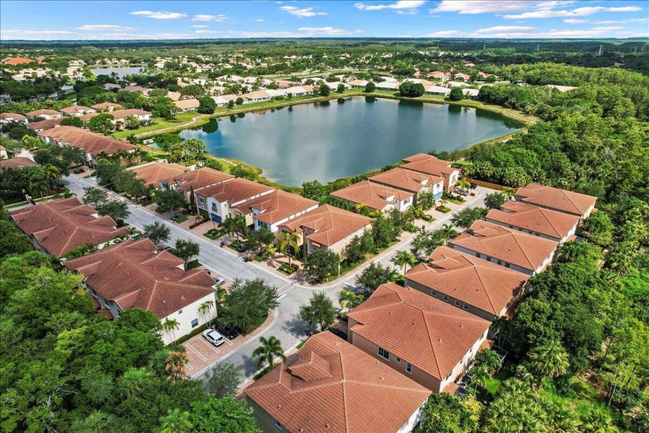 2134 Sabal Tree Court, West Palm Beach, FL 33411 Photo
