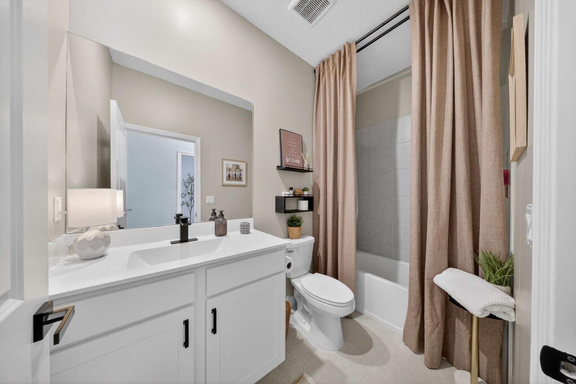 656 SE Lake Falls Street, Port Saint Lucie, FL 34984 Photo