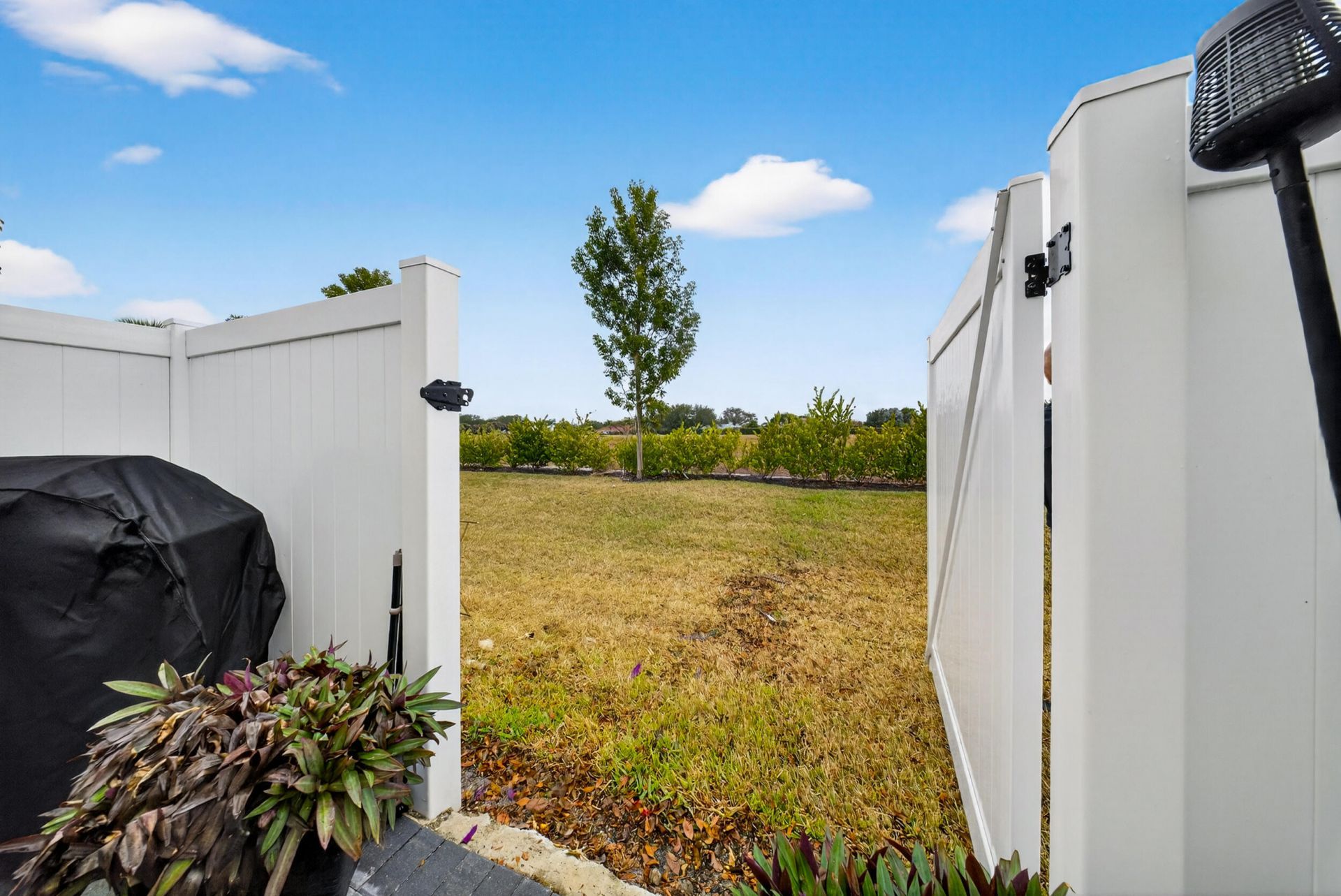 656 SE Lake Falls Street, Port Saint Lucie, FL 34984 Photo