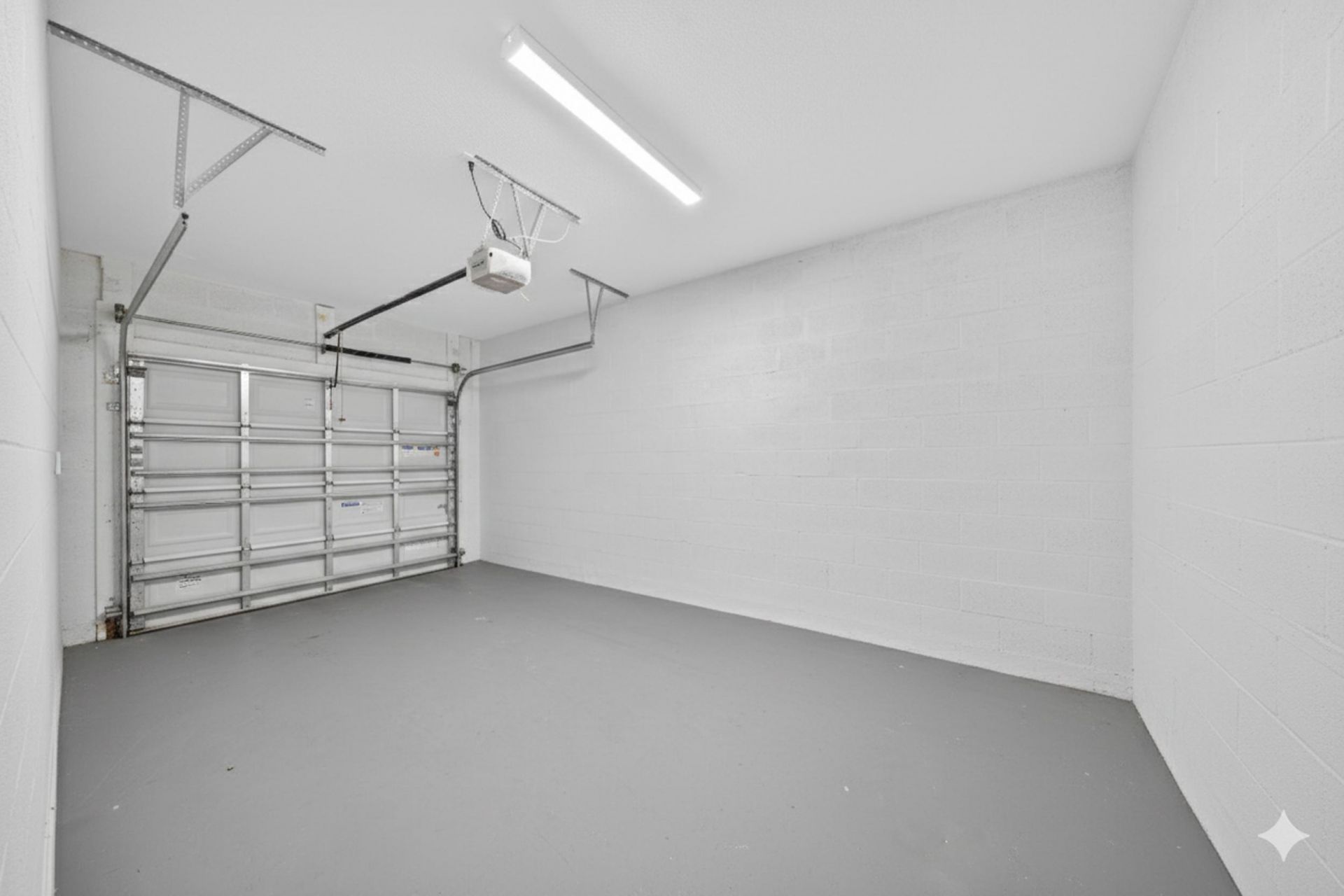 656 SE Lake Falls Street, Port Saint Lucie, FL 34984 Photo