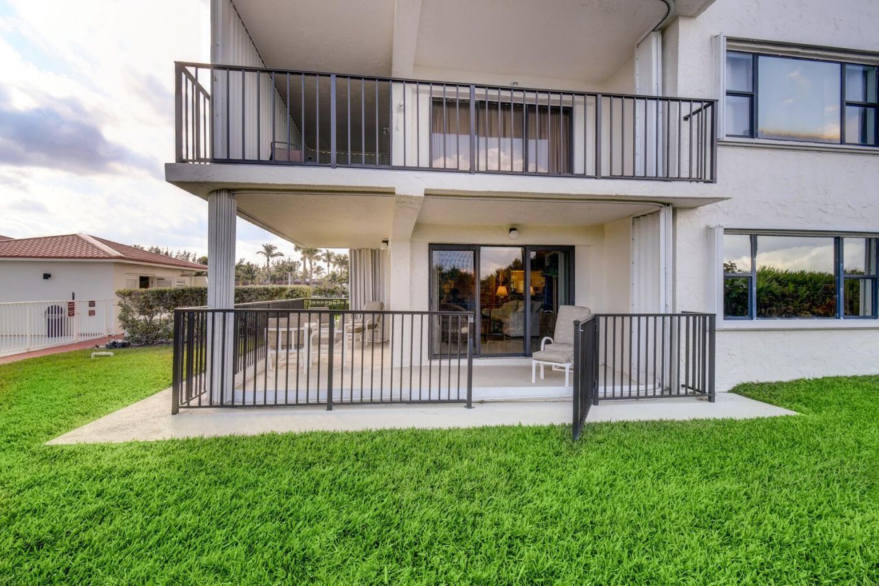 9400 S Ocean Drive, Unit 108, Jensen Beach, FL 34957 Photo