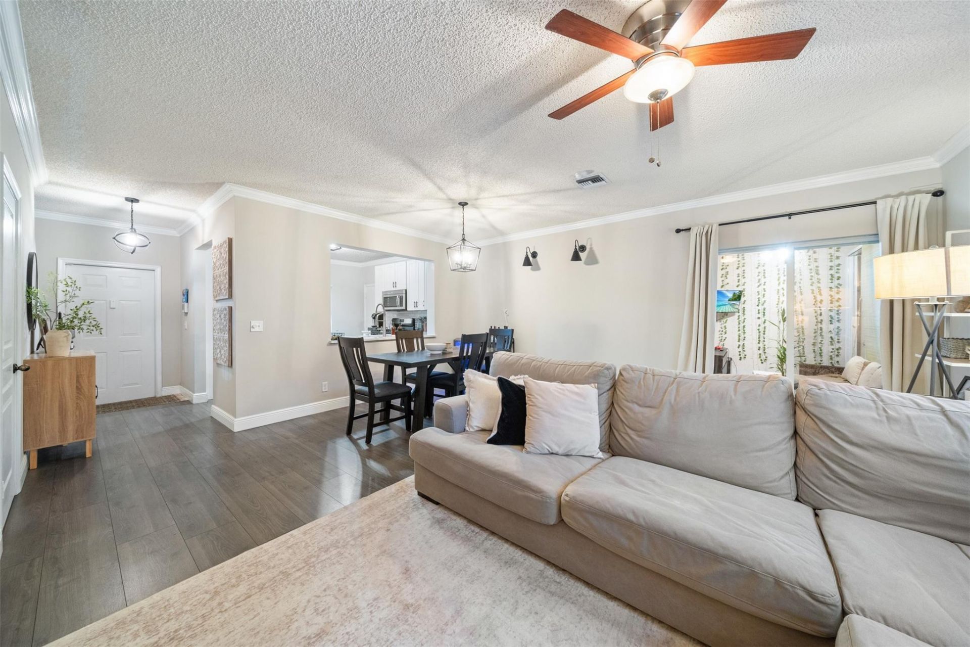 9548 N Vermosa Lane, Unit 426-4, Tamarac, FL 33321 Photo