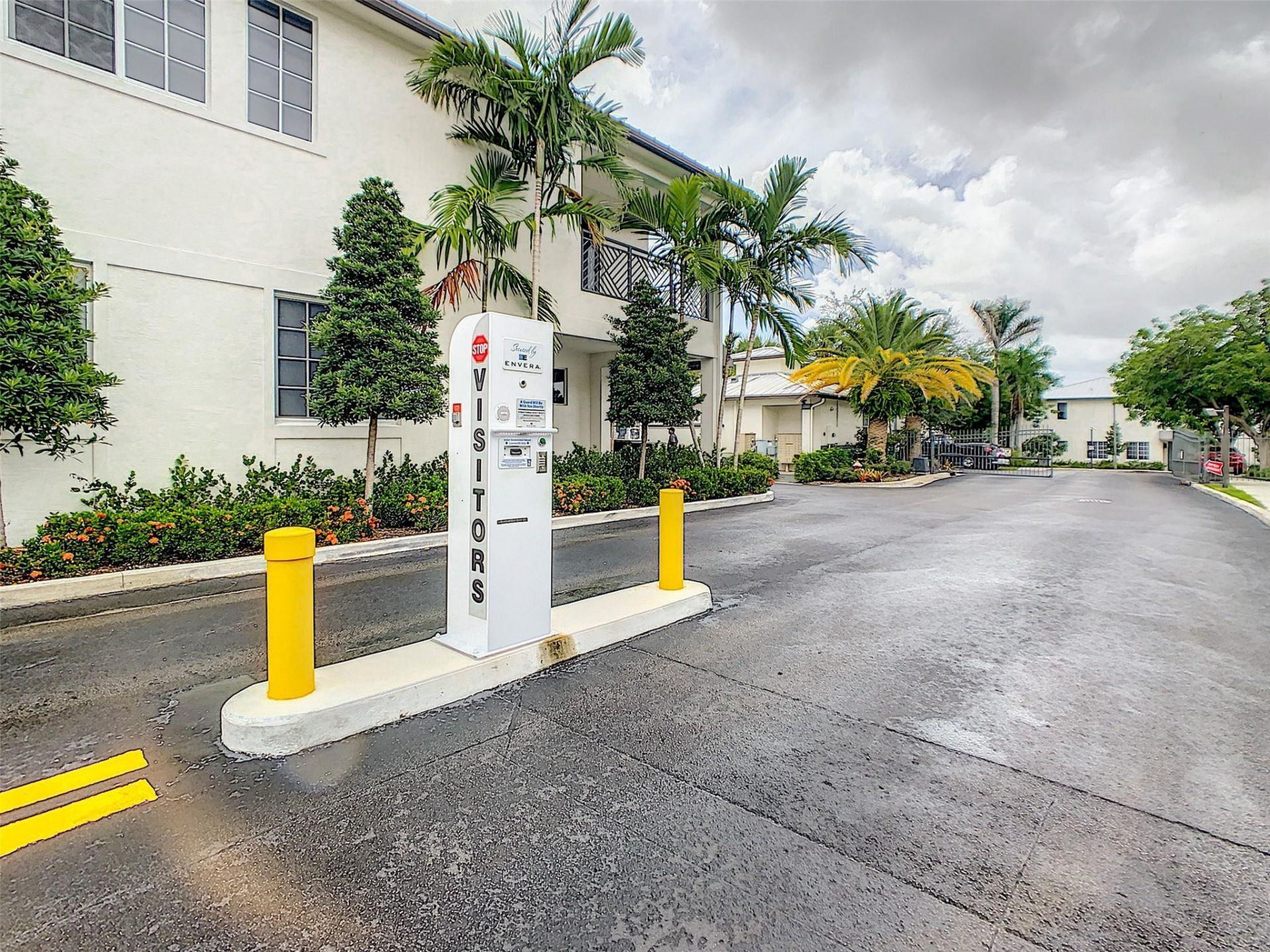 713 SE 1st Court, Unit 713, Pompano Beach, FL 33060 Photo