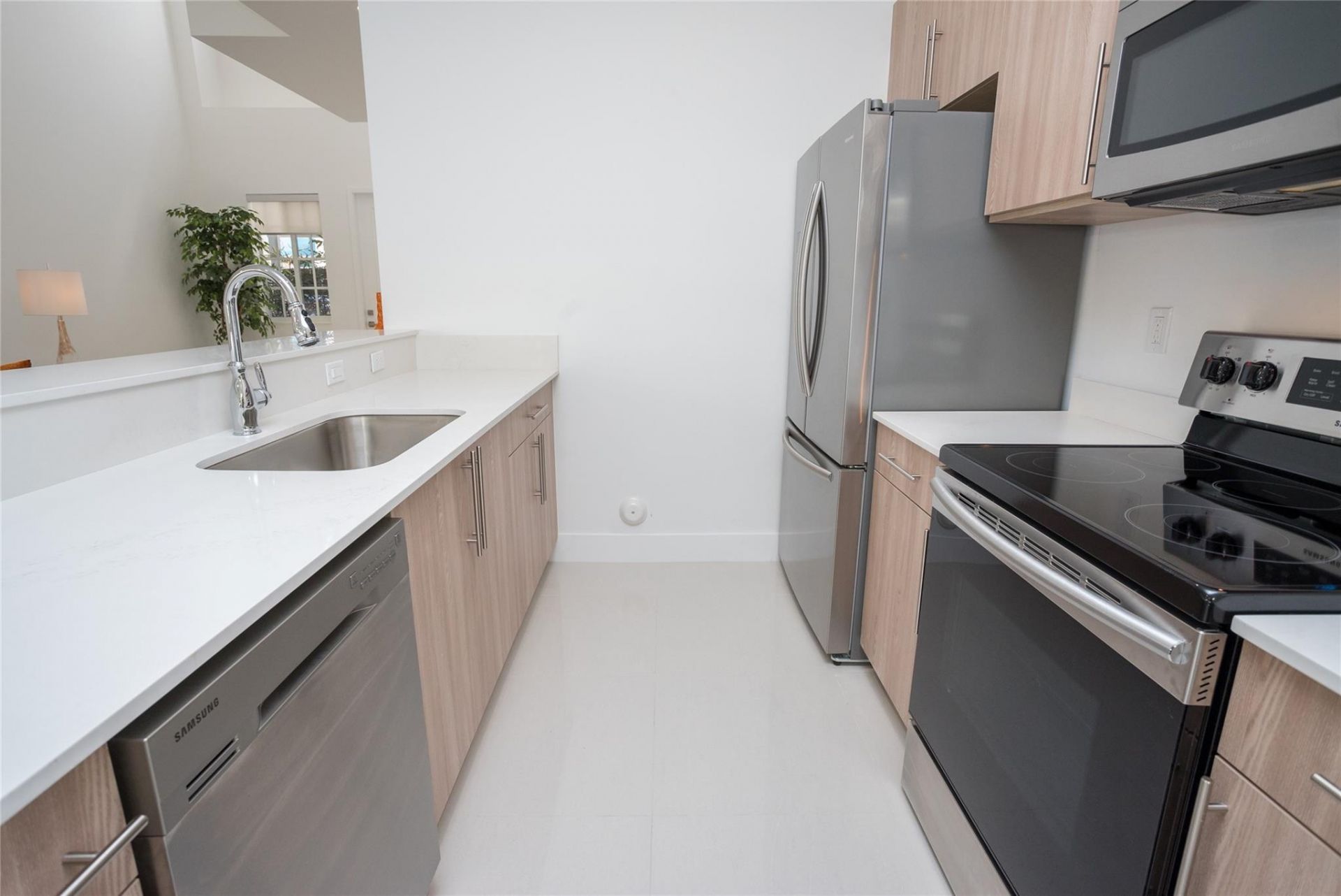 713 SE 1st Court, Unit 713, Pompano Beach, FL 33060 Photo