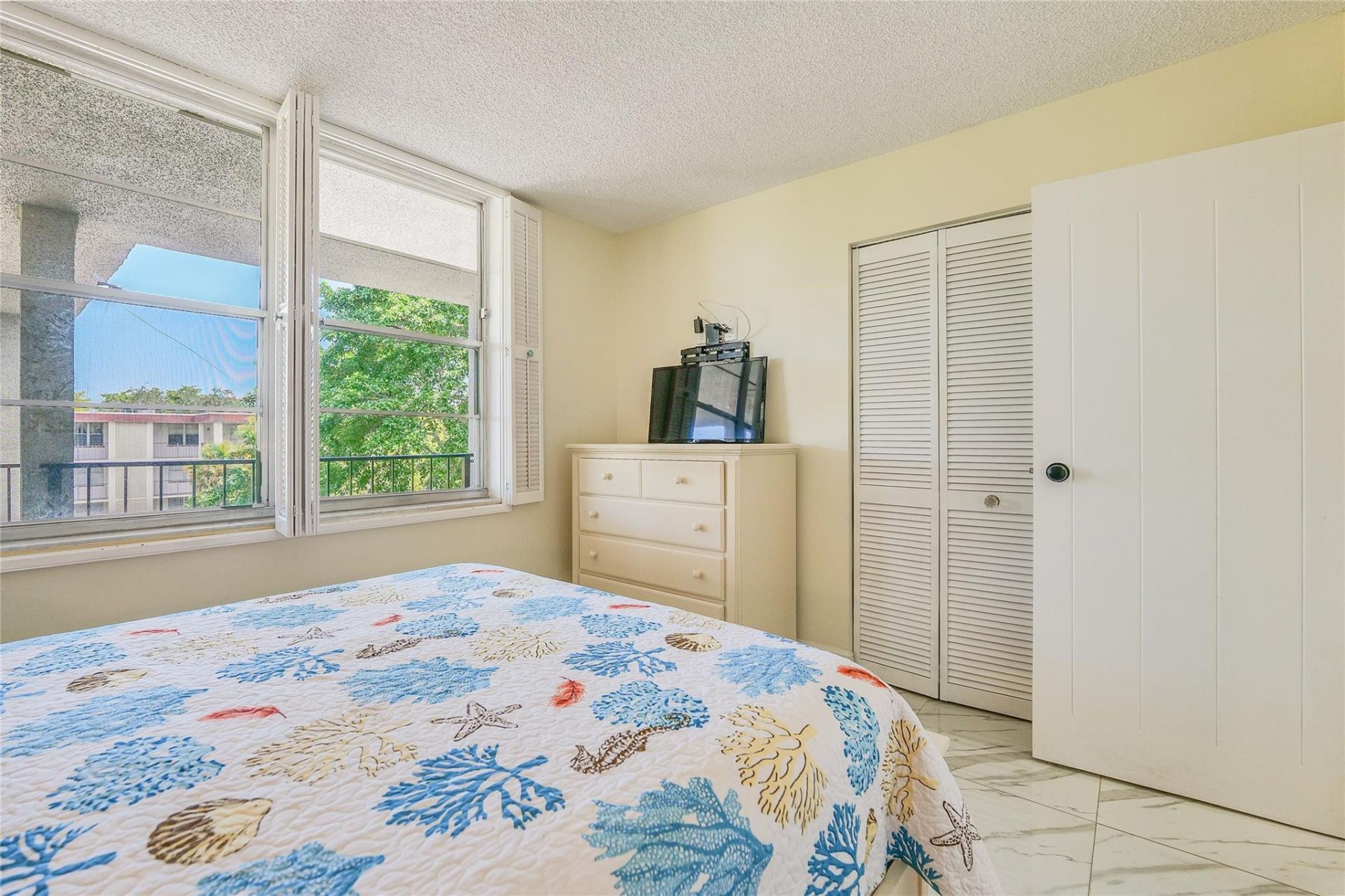4899 NW 26th Court, Unit 447, Lauderdale Lakes, FL 33313 Photo