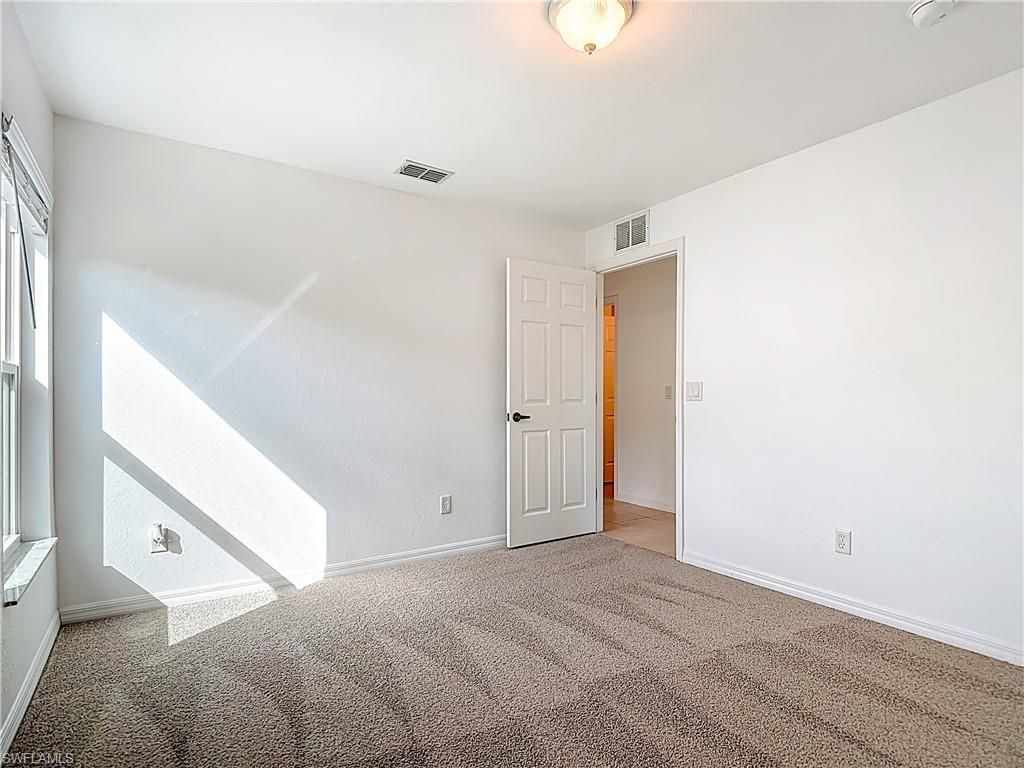 1723 NE 2nd Pl, Cape Coral, FL 33909 Photo