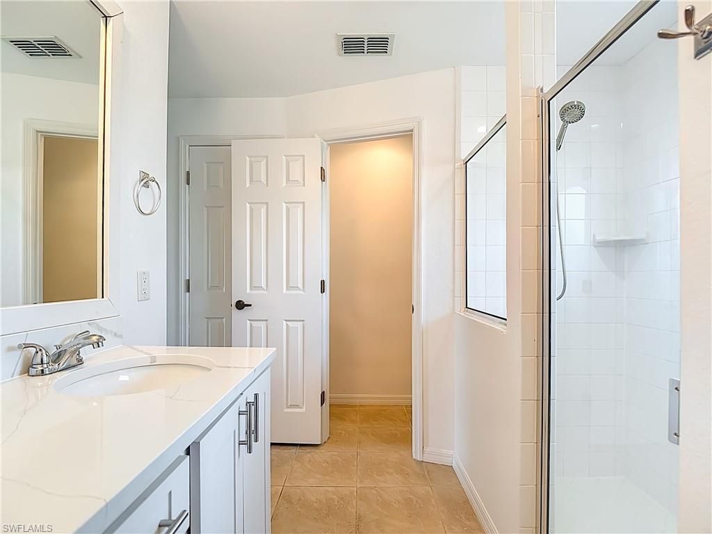 1723 NE 2nd Pl, Cape Coral, FL 33909 Photo