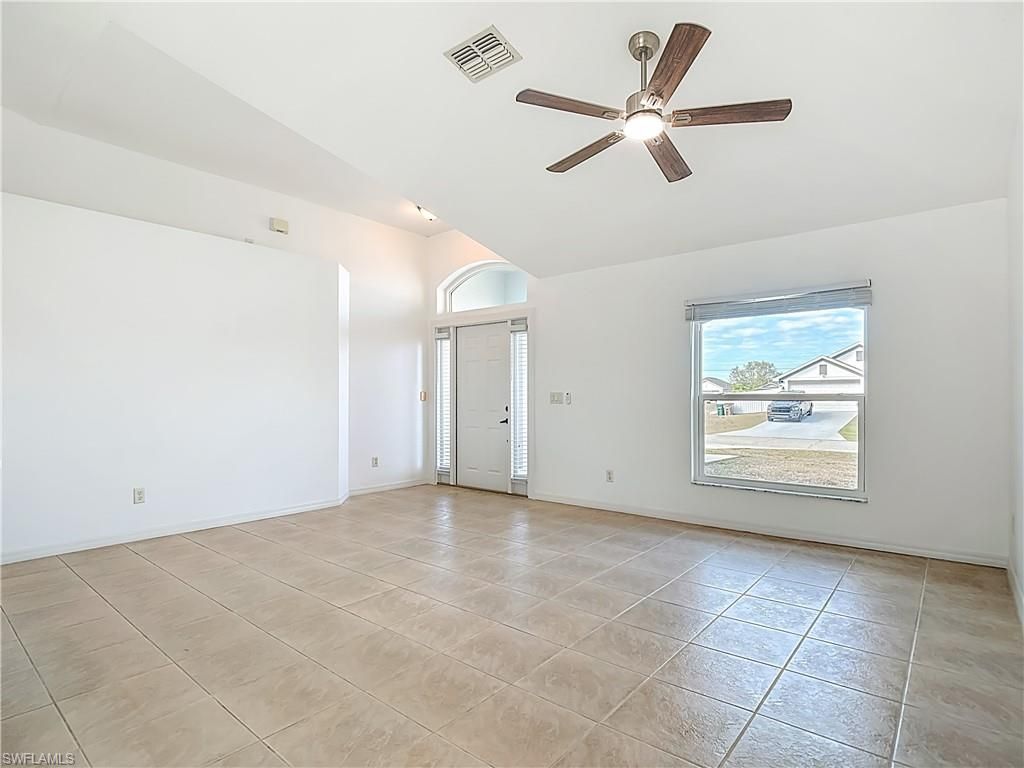 1723 NE 2nd Pl, Cape Coral, FL 33909 Photo