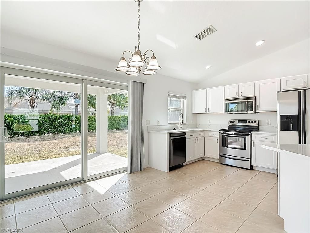 1723 NE 2nd Pl, Cape Coral, FL 33909 Photo