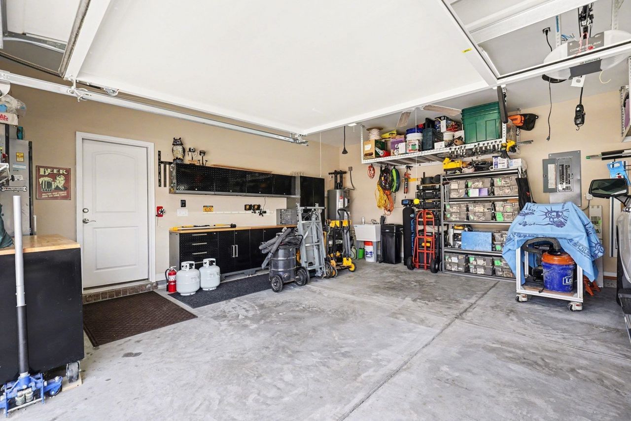 341 Galway Ct. Photo 31