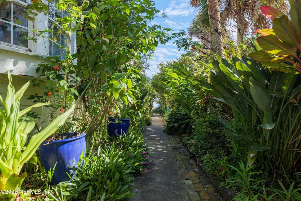 211 Beach Avenue, Atlantic Beach, FL 32233 Photo