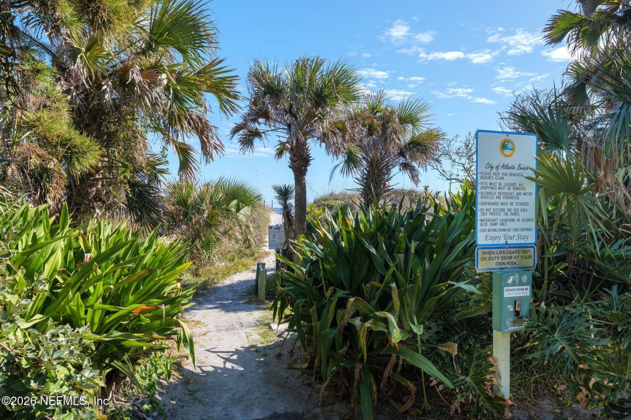 211 Beach Avenue, Atlantic Beach, FL 32233 Photo