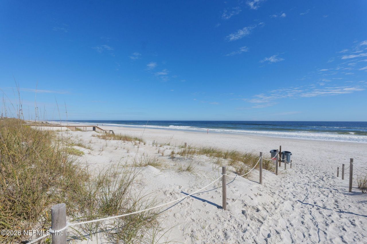 211 Beach Avenue, Atlantic Beach, FL 32233 Photo