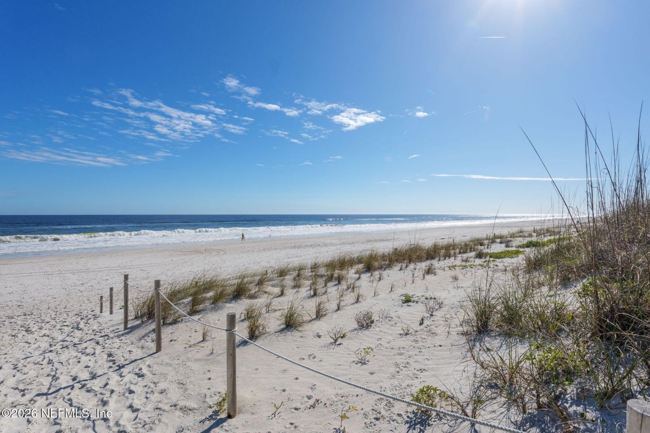 211 Beach Avenue, Atlantic Beach, FL 32233 Photo