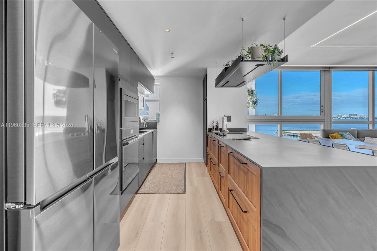 7929 West Dr , Unit 903, North Bay Village, FL 33141 Photo