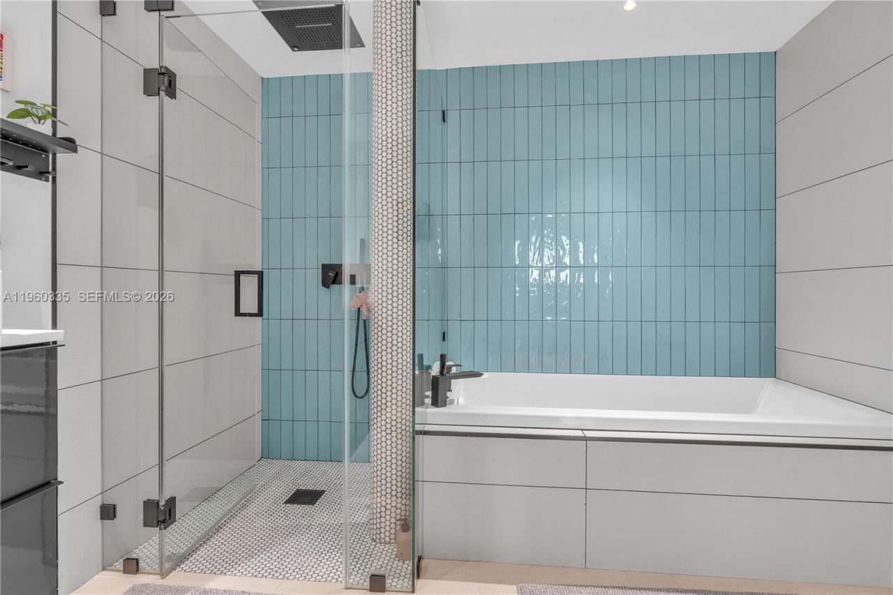 7929 West Dr , Unit 903, North Bay Village, FL 33141 Photo