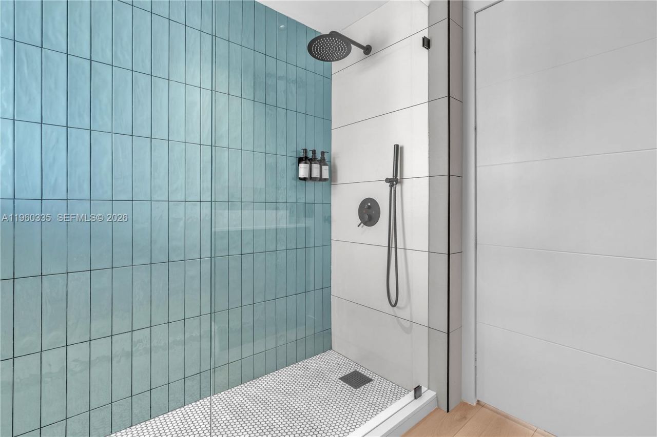 7929 West Dr , Unit 903, North Bay Village, FL 33141 Photo