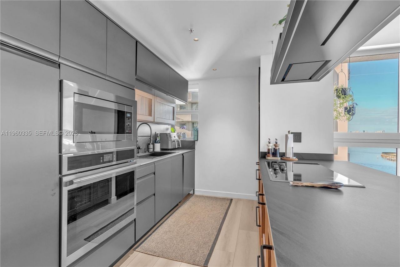 7929 West Dr , Unit 903, North Bay Village, FL 33141 Photo