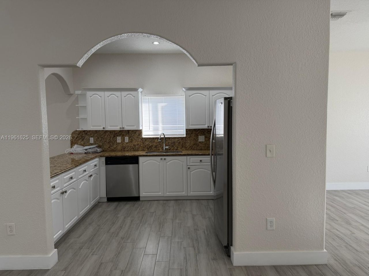 5521 SW 158th Ct, Miami, FL 33185 Photo