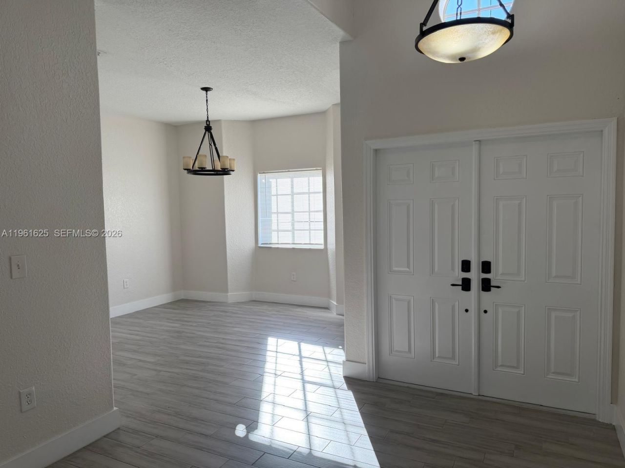 5521 SW 158th Ct, Miami, FL 33185 Photo