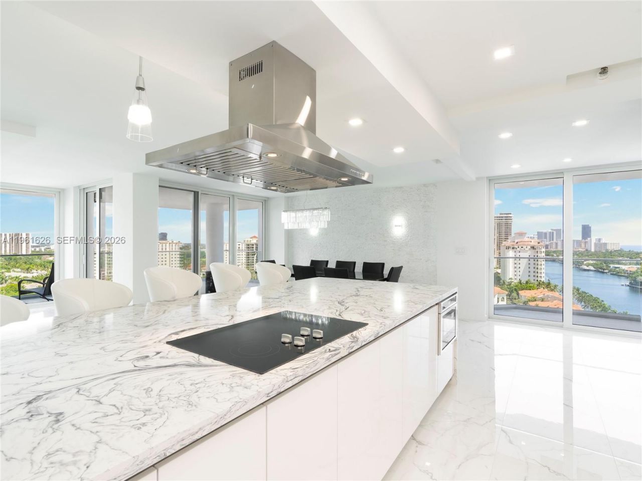 19707 Turnberry Way, Unit 18K, Aventura, FL 33180 Photo