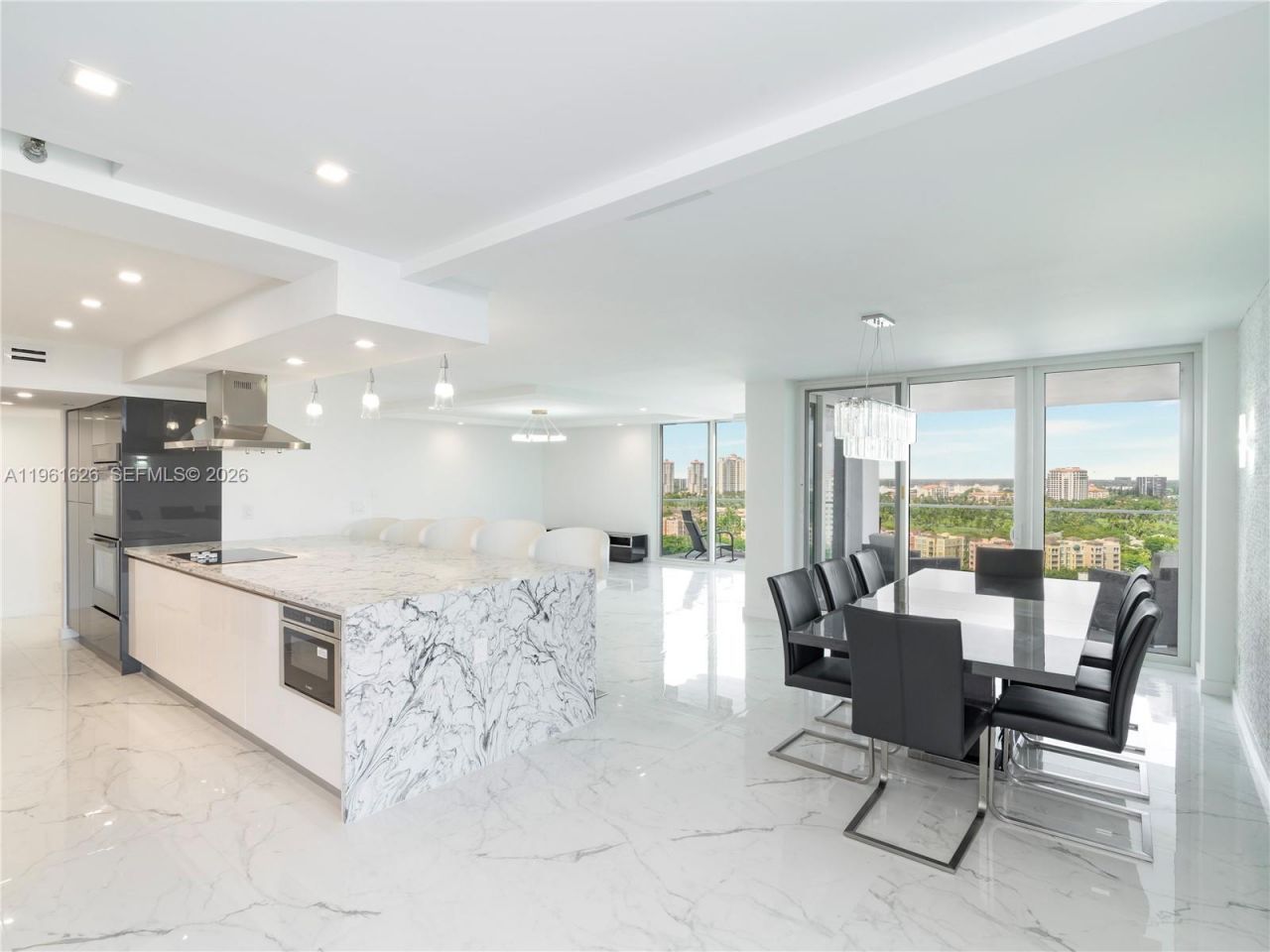 19707 Turnberry Way, Unit 18K, Aventura, FL 33180 Photo