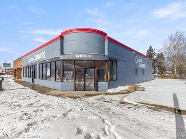 16300 W 7 Mile Road, Detroit, MI 48235