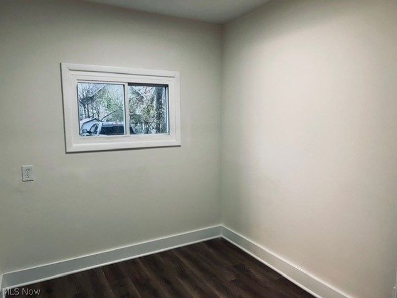 154 E Archwood Avenue, Akron, OH 44301 Photo 11