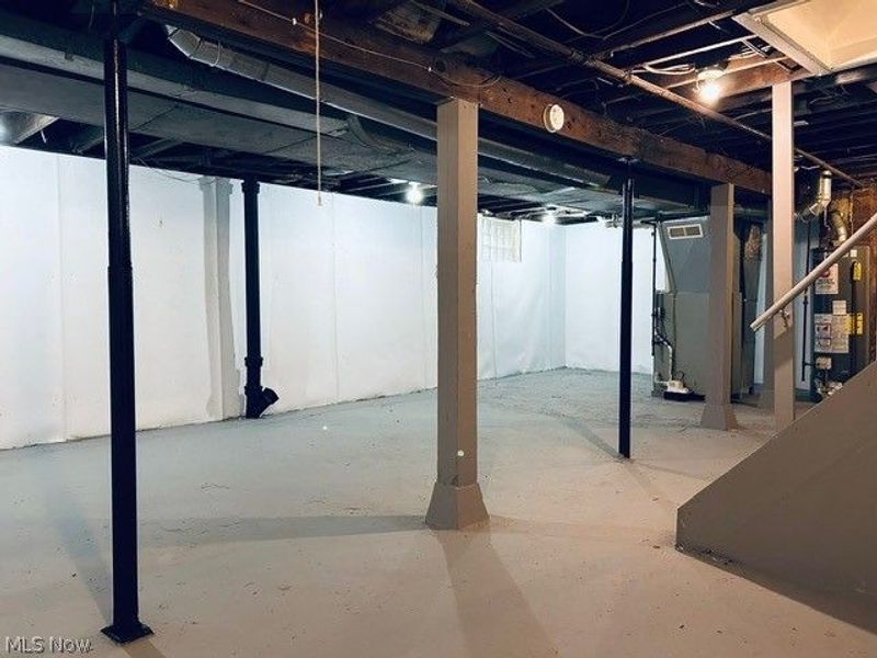 154 E Archwood Avenue, Akron, OH 44301 Photo 25