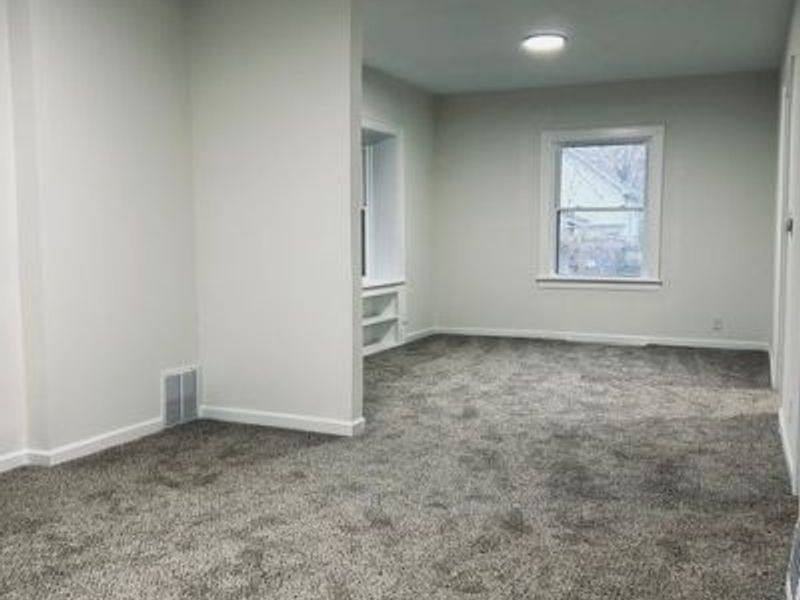 154 E Archwood Avenue, Akron, OH 44301 Photo 6