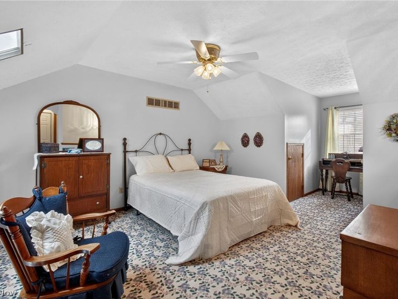 8038 Norriton Circle NW, North Canton, OH 44720 Photo 17