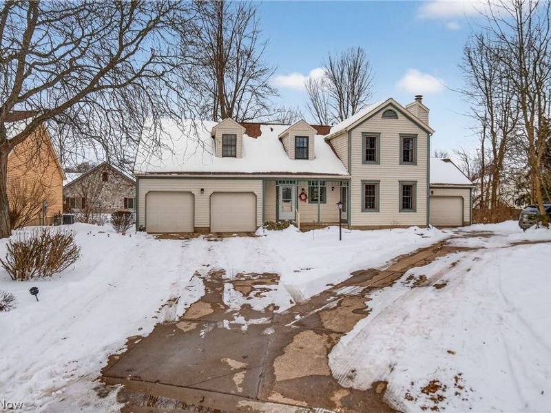 8038 Norriton Circle NW, North Canton, OH 44720 Photo 2