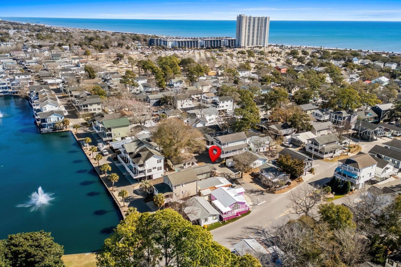 6001 - Q36 S Kings Hwy. Photo 39