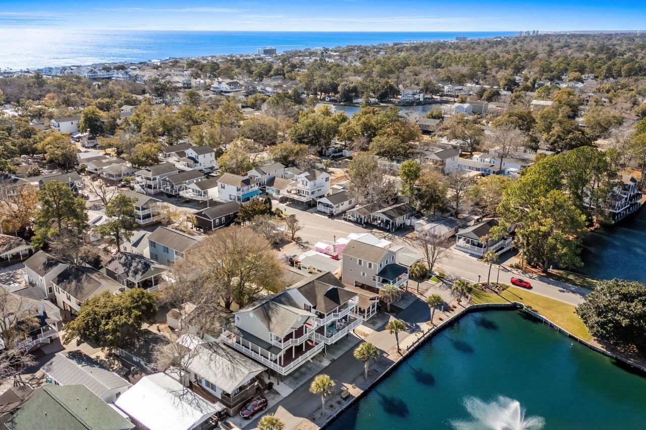 6001 - Q36 S Kings Hwy. Photo 46