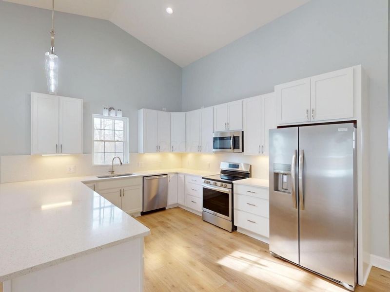 363 Highland Hills Circle , Howard, OH 43028 Photo 13