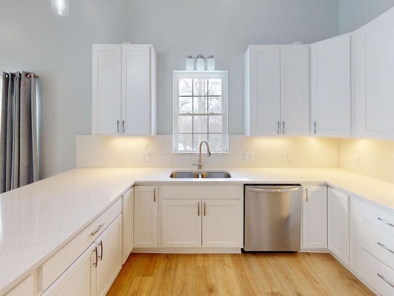 363 Highland Hills Circle , Howard, OH 43028 Photo 15