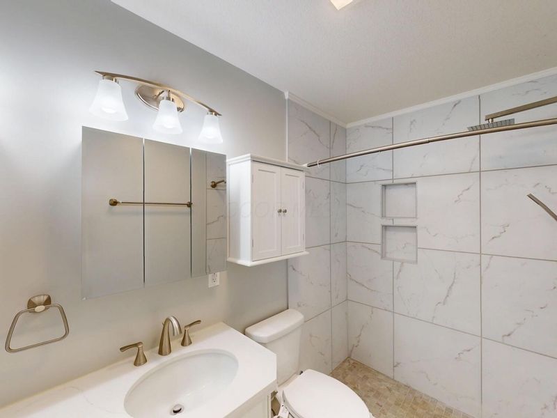 363 Highland Hills Circle , Howard, OH 43028 Photo 24