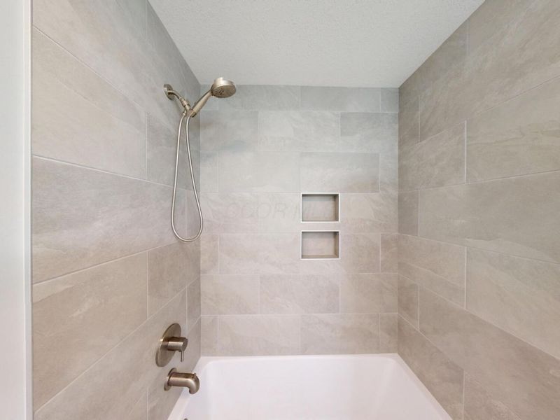 363 Highland Hills Circle , Howard, OH 43028 Photo 32