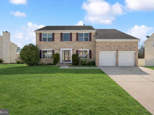 5 ENGLISH IVY DRIVE, SICKLERVILLE, NJ 08081