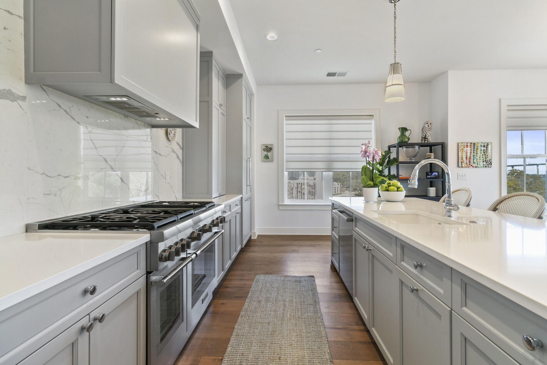 345 Longshore Street Photo 24