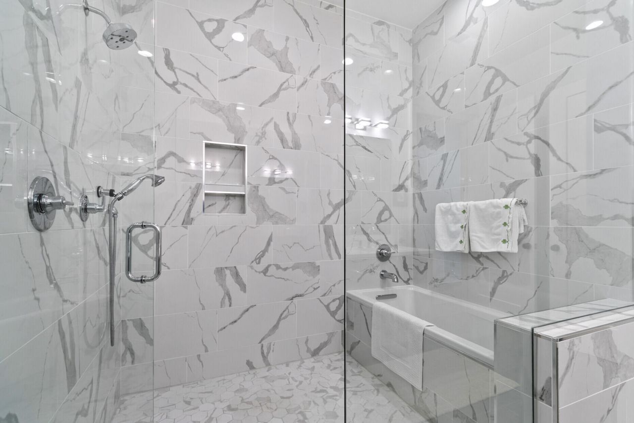 345 Longshore Street Photo 27