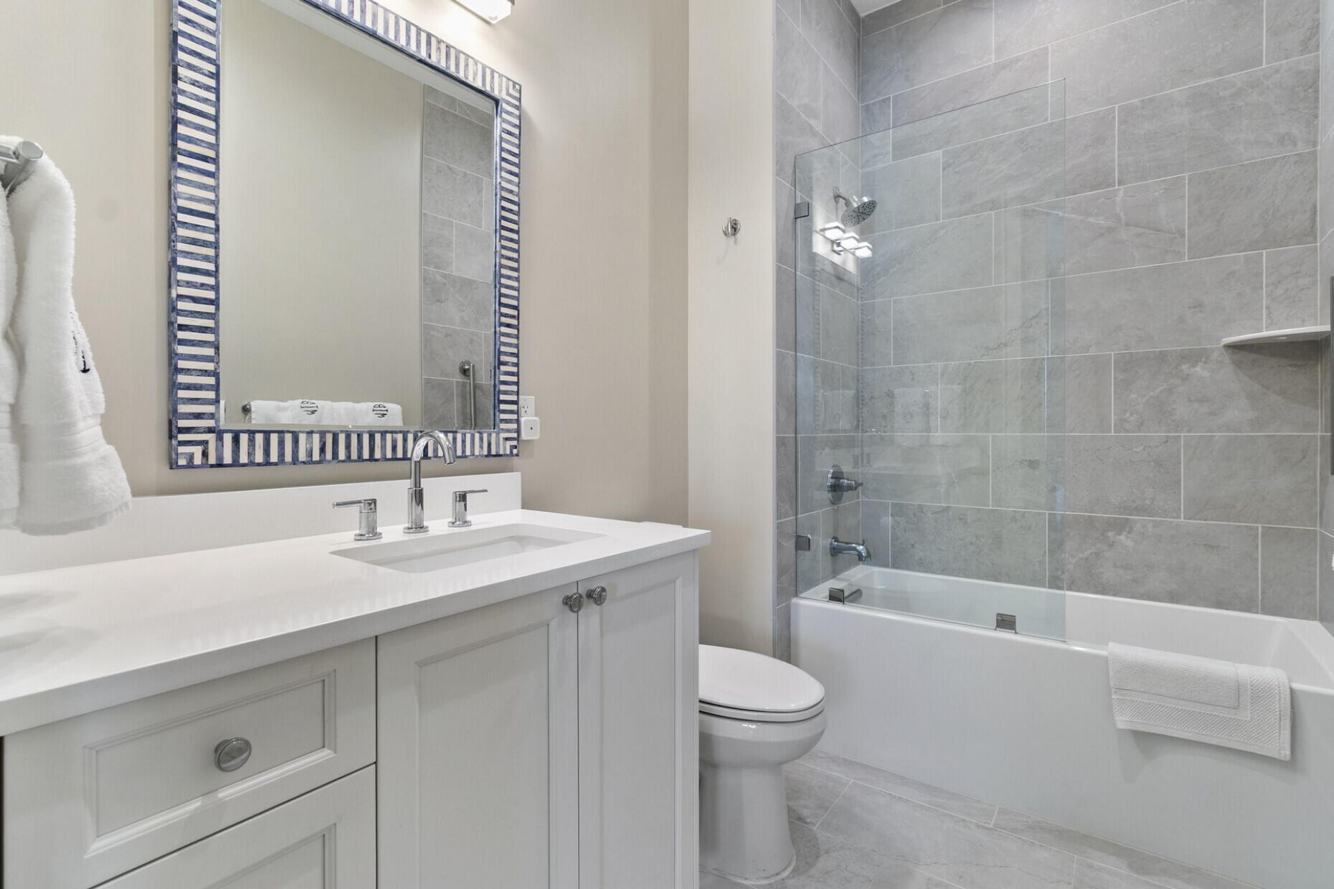 345 Longshore Street Photo 37