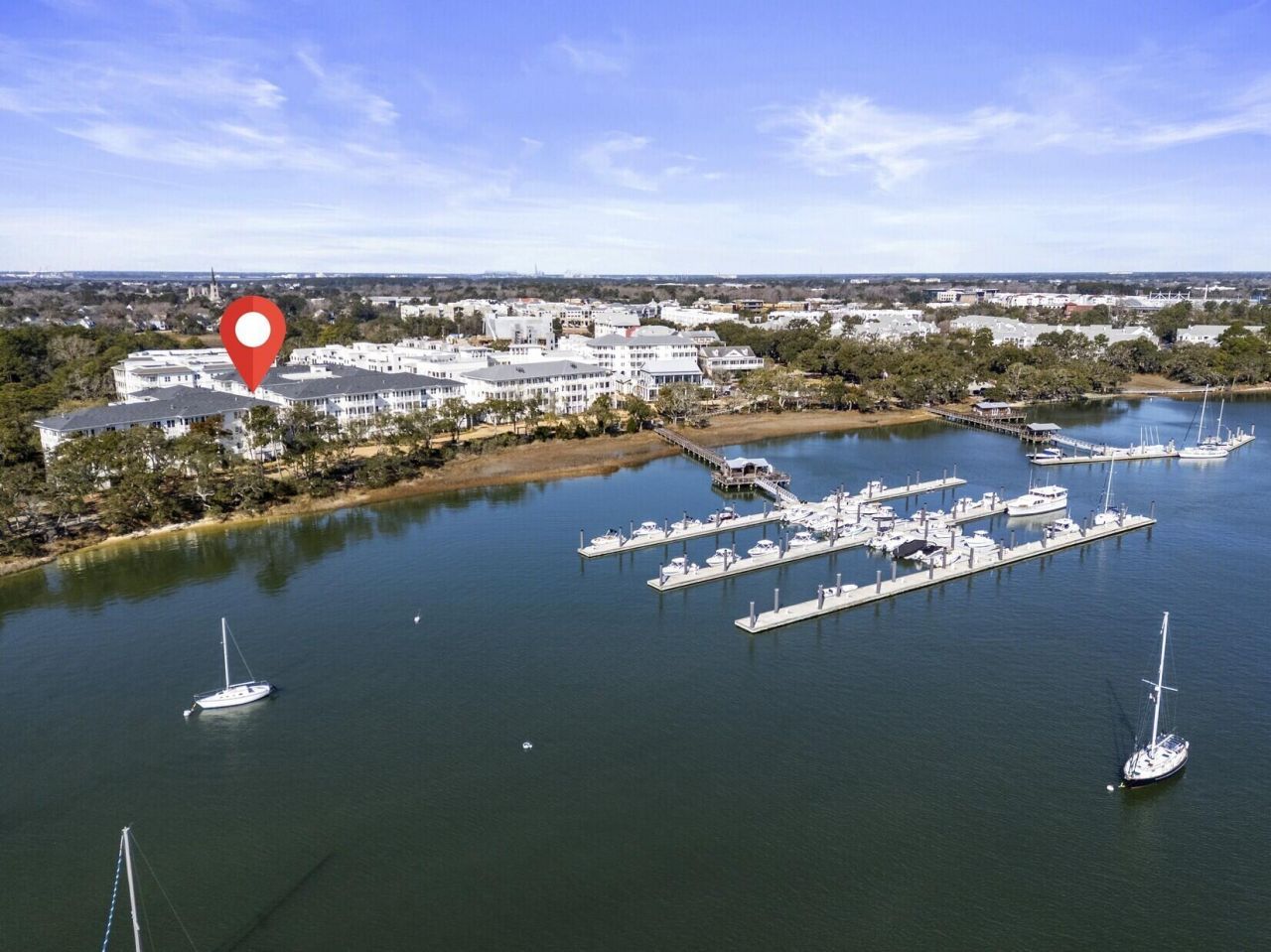 345 Longshore Street Photo 4