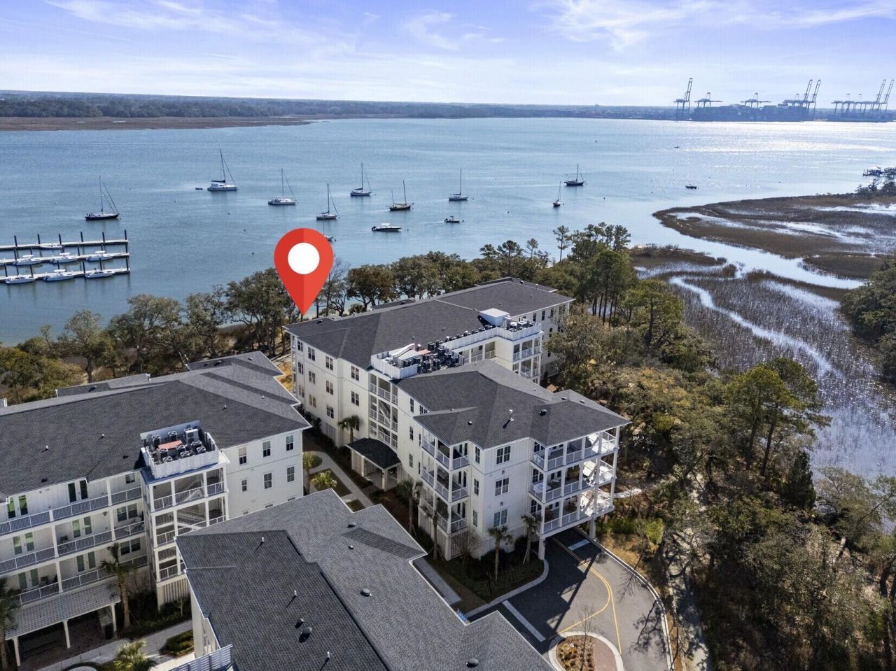 345 Longshore Street Photo 5