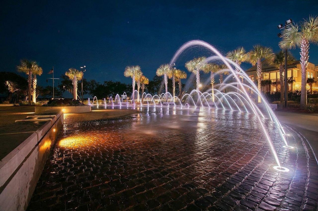 345 Longshore Street Photo 56